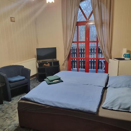 Studanka Hotell Orlová Eksteriør bilde